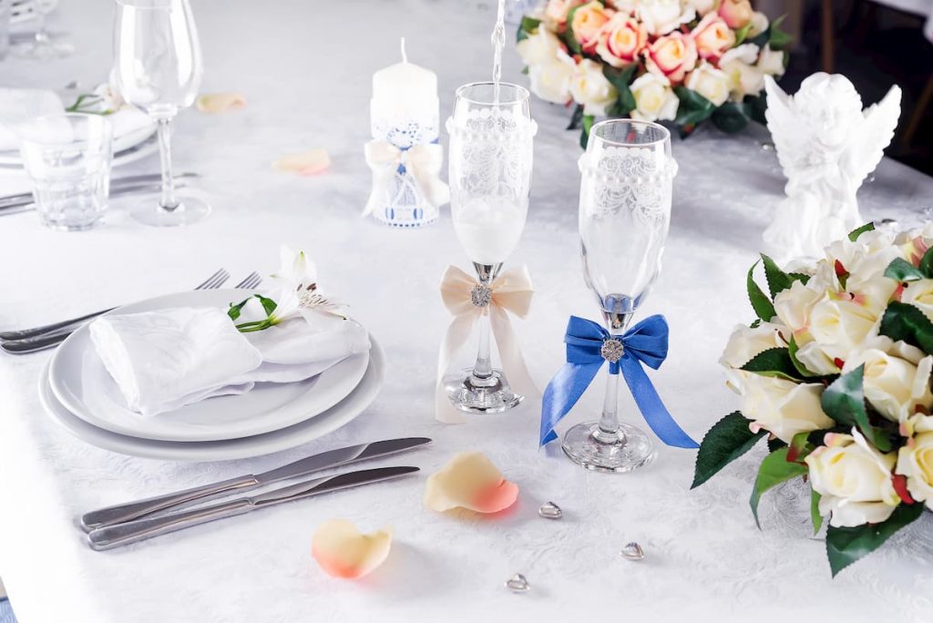 Guía práctica para organizar a las mesas en tu boda 3 mesas de boda 1